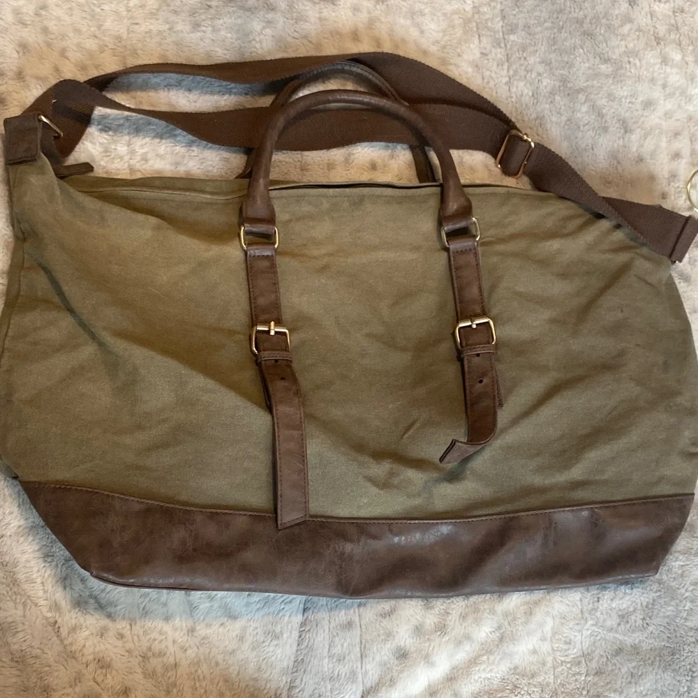 Classic Olive and Brown Men's Duffel Bag